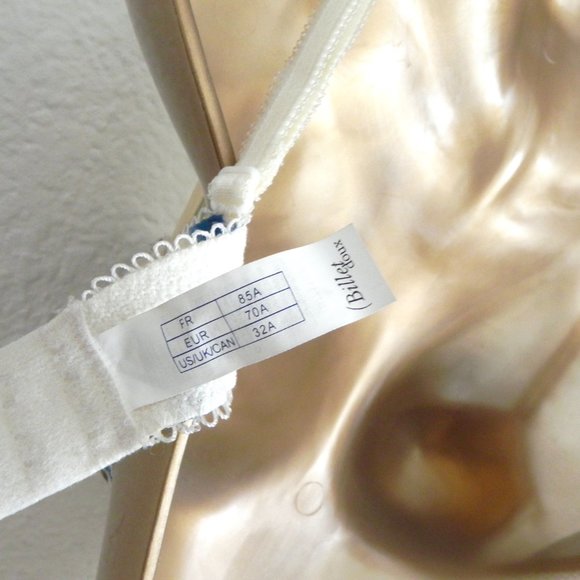 NWOT French Floral Bra - Never Worn! - Picture 5 of 6